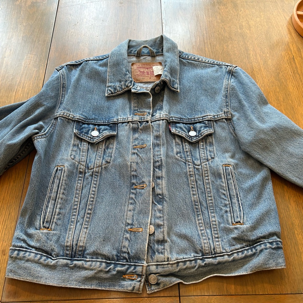 Vintage Levi’s Trucker Jean Jacket Size L